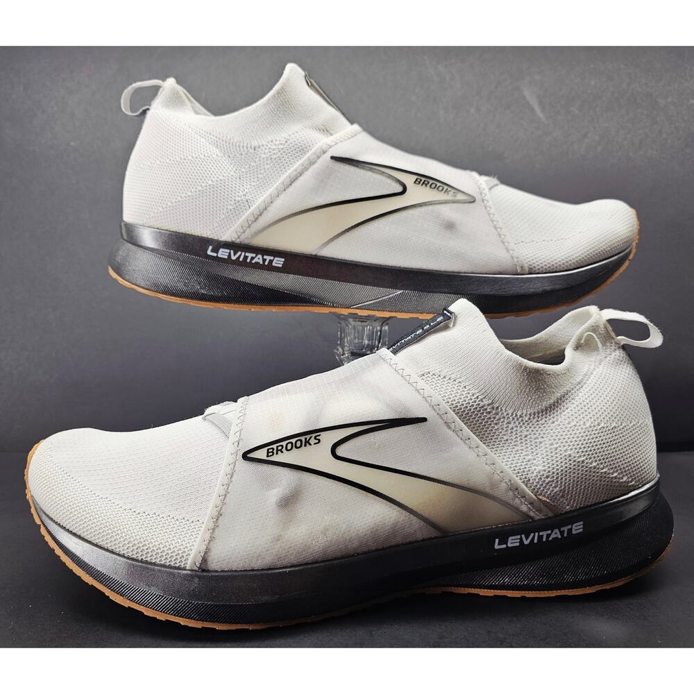 Brooks Men 12 Comfy footwear..